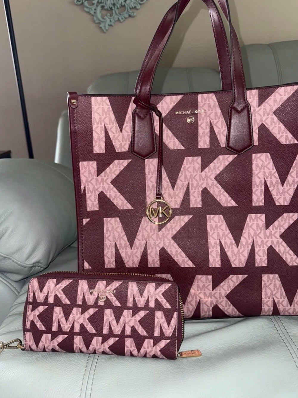 💗 Michael Kors Large Tote & Matching Wallet Set 💗